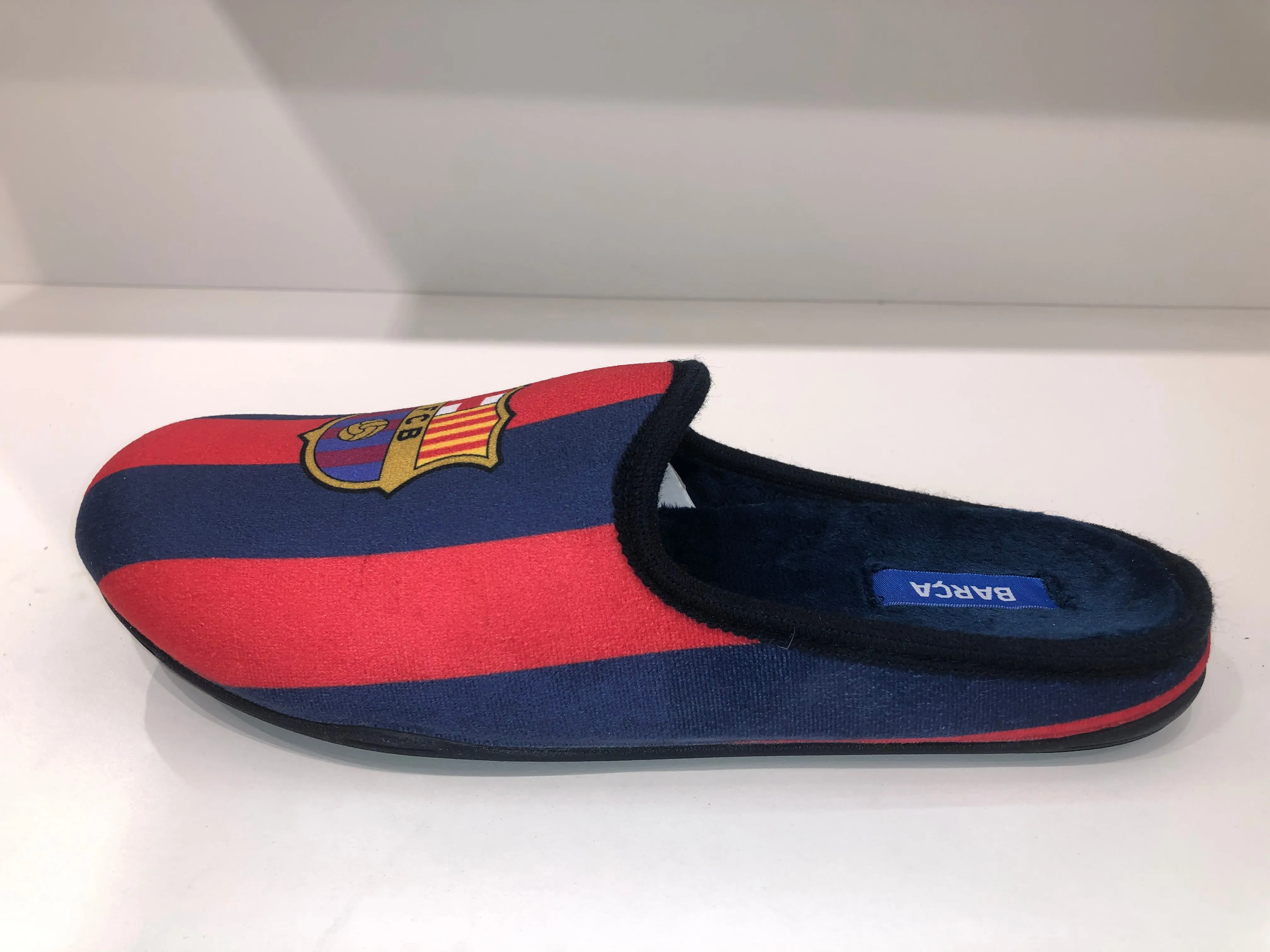 CFA18 RED BLUE STRIPED