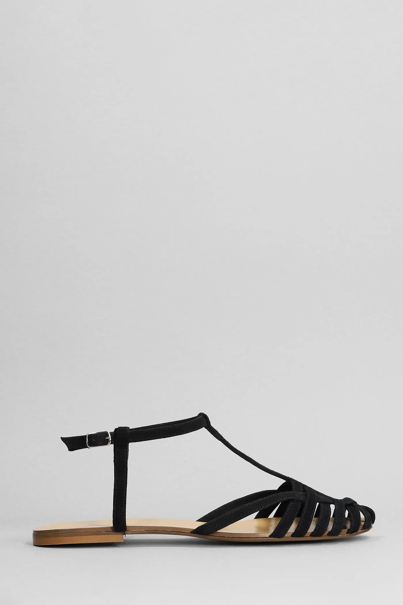 Flats in black suede