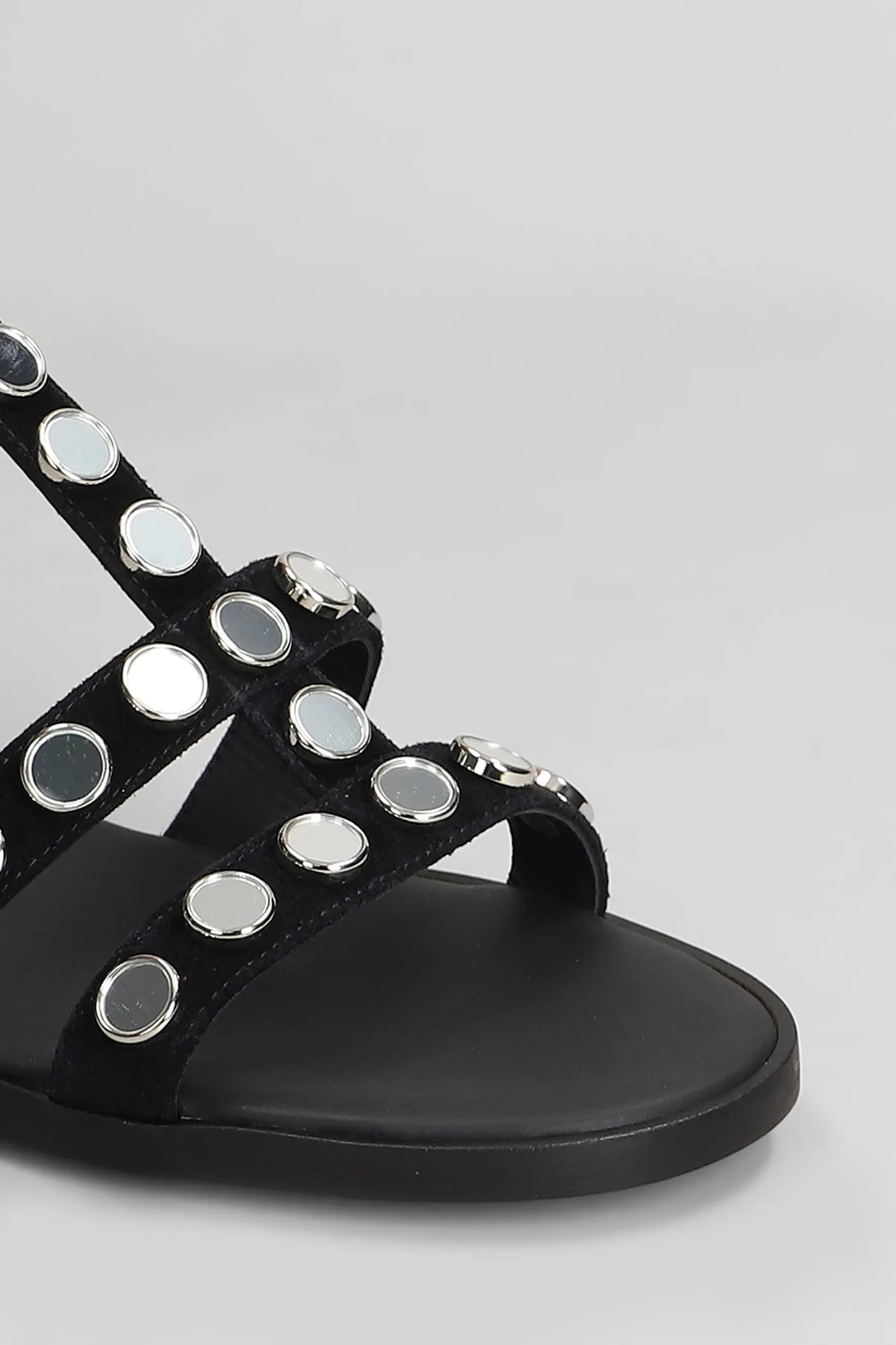 Flats in black suede
