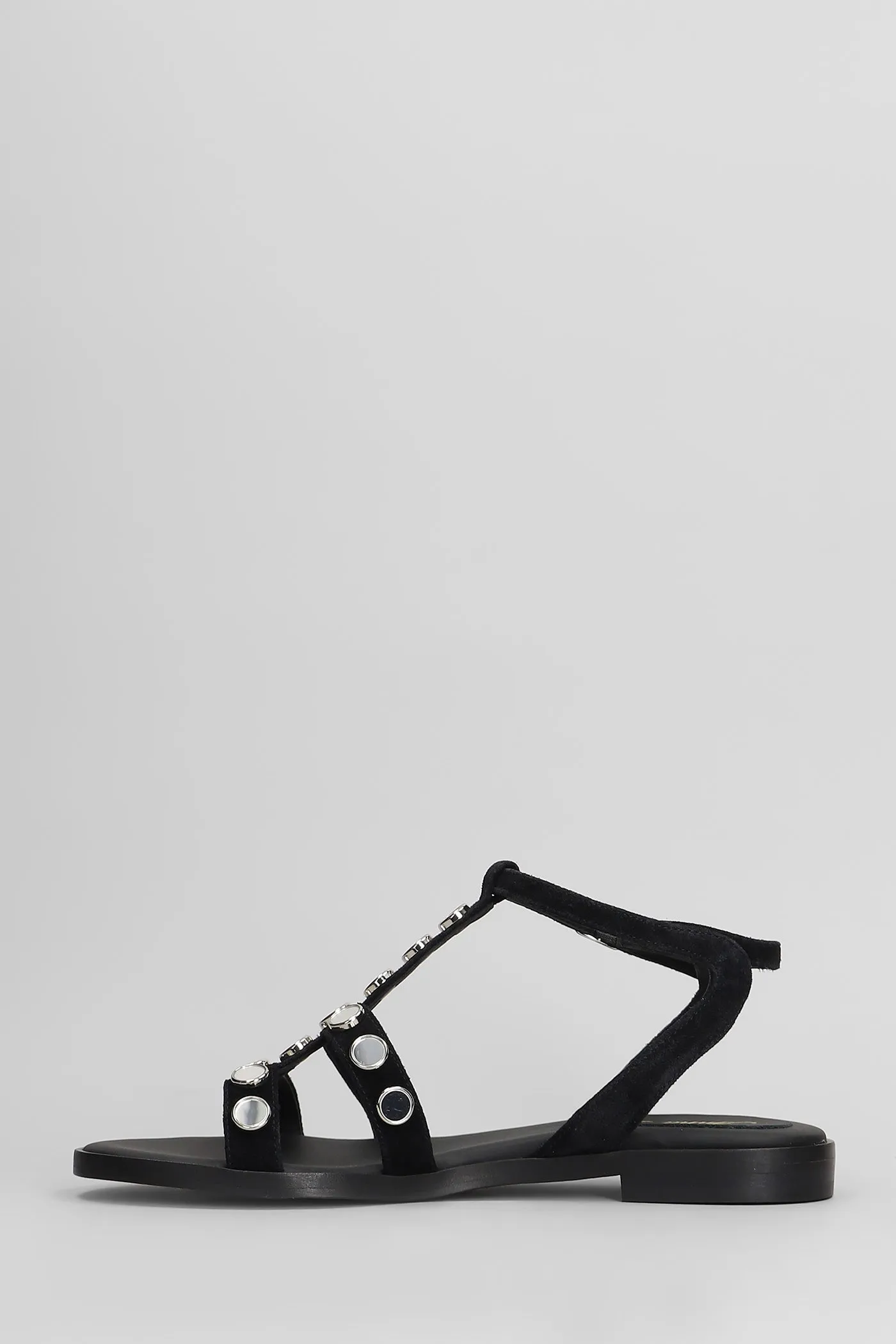 Flats in black suede