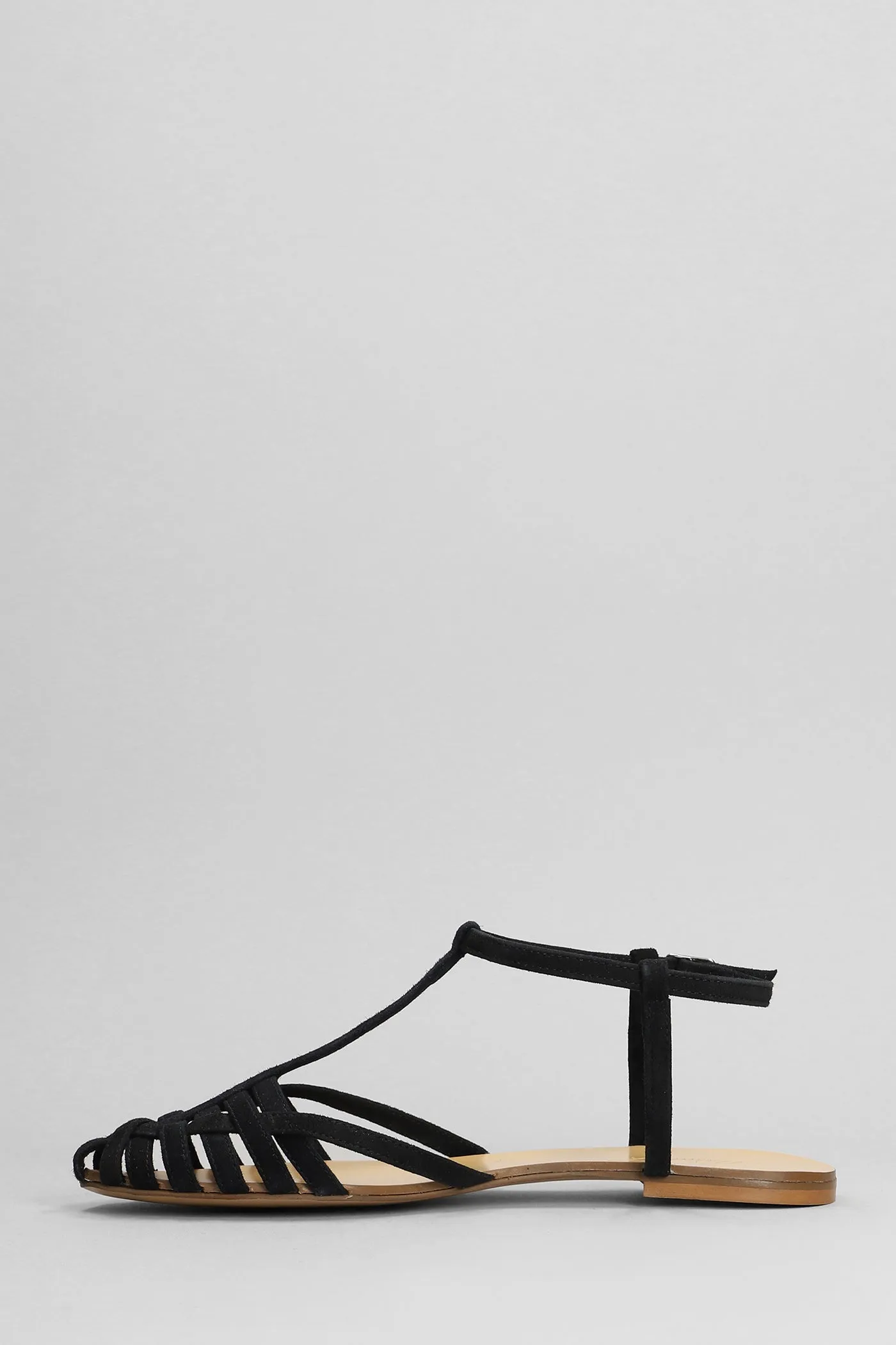 Flats in black suede