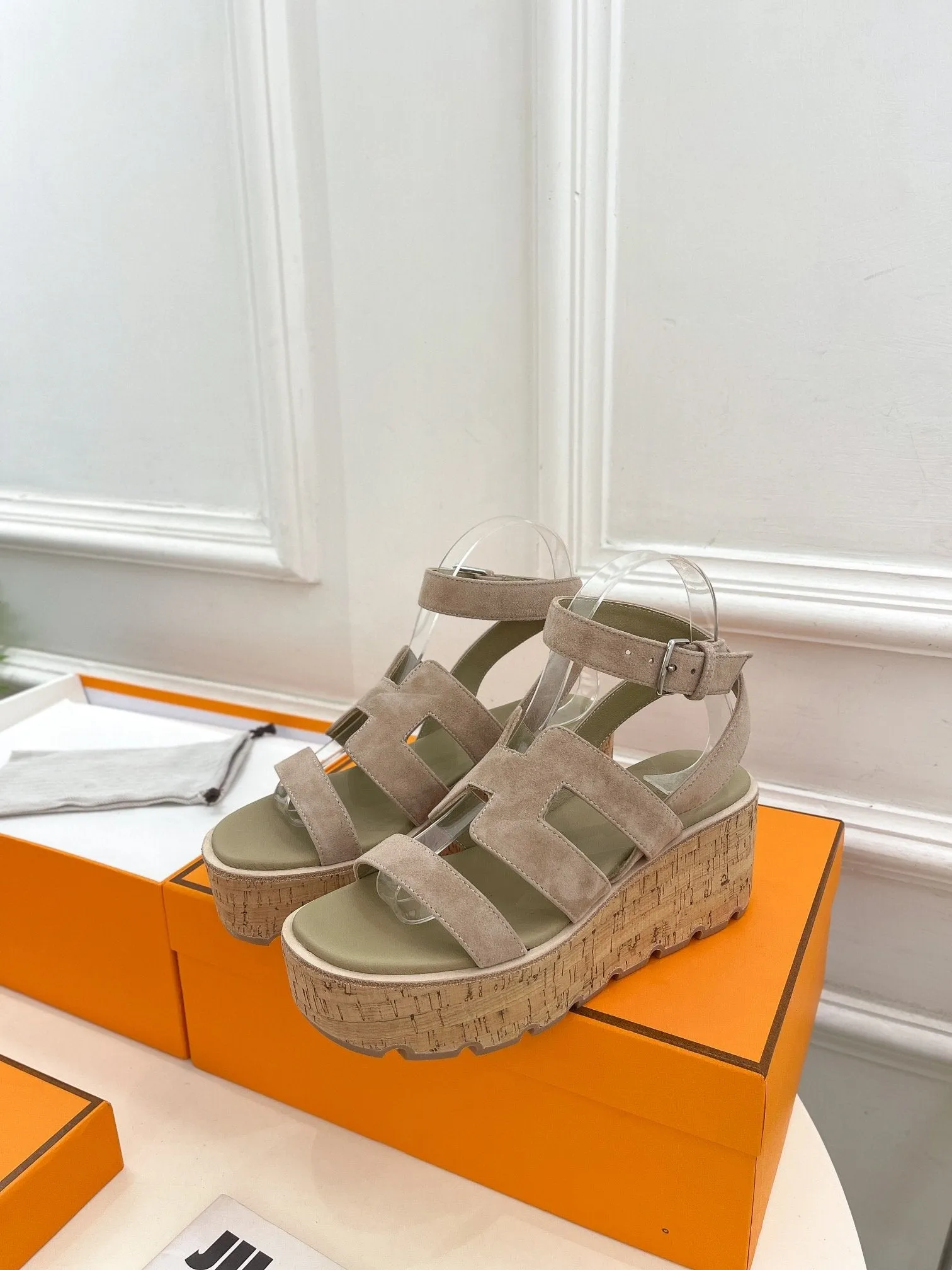 Havane 30 Sandal Light Brown Suede