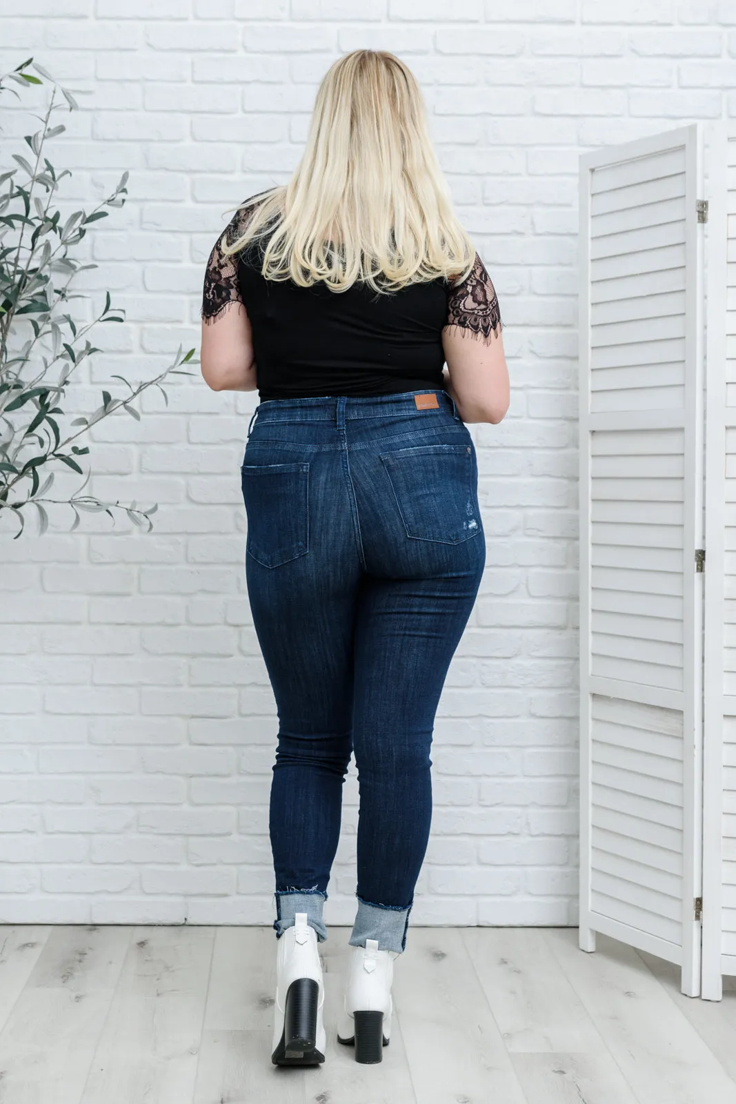 Maeve Mid-Rise Dark Wash Cuffed Skinny (22W,24W)