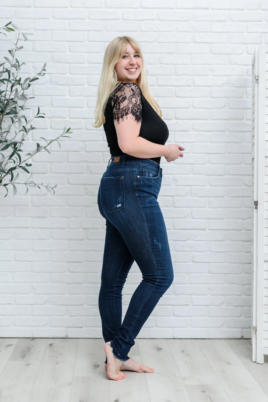 Maeve Mid-Rise Dark Wash Cuffed Skinny (22W,24W)