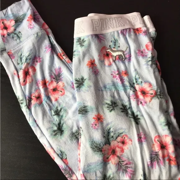 New Victoria’s Secret PINK Cozy Sleep Joggers - Small - Floral