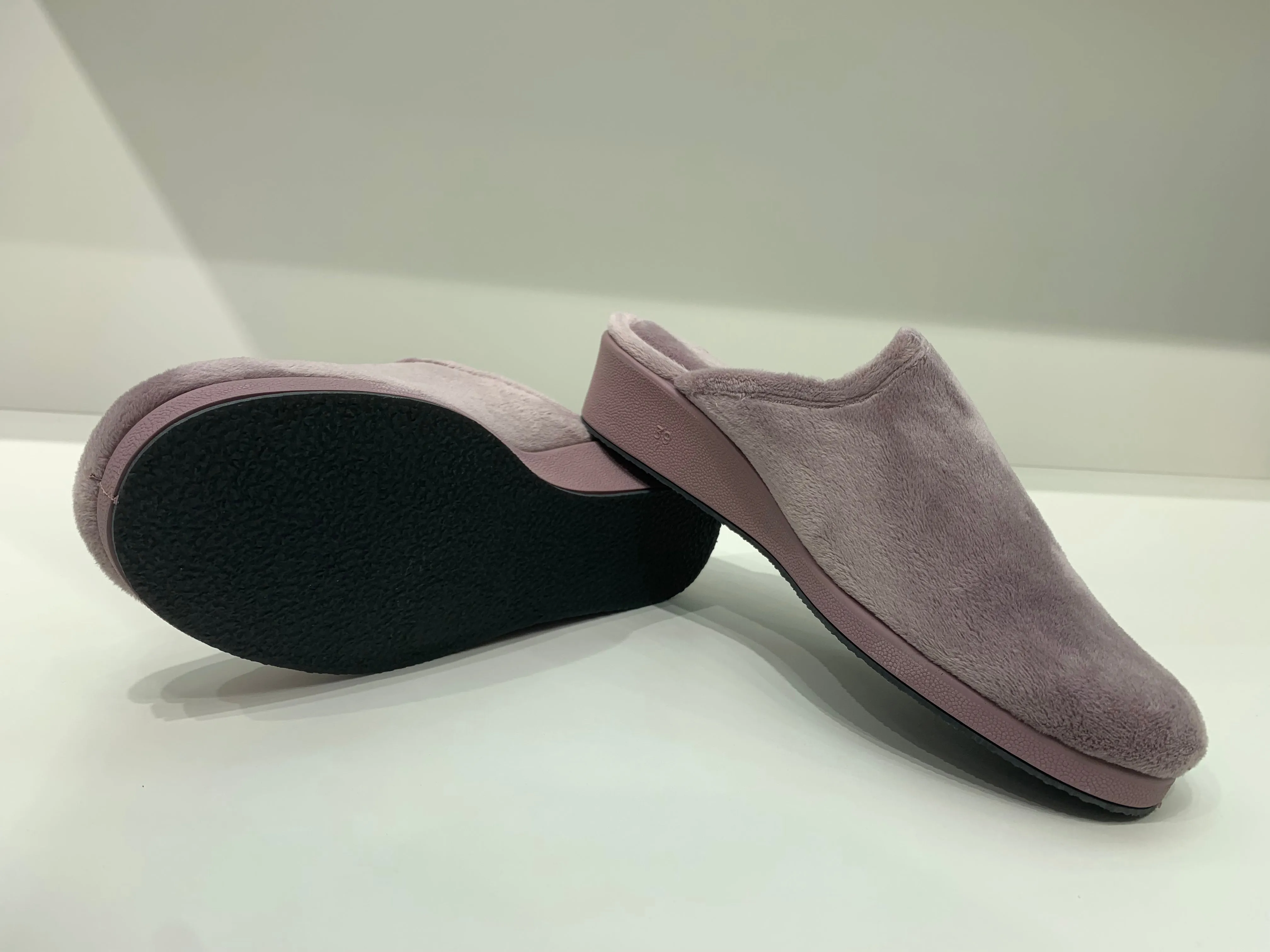 PLUSH VIOLET HAVEN
