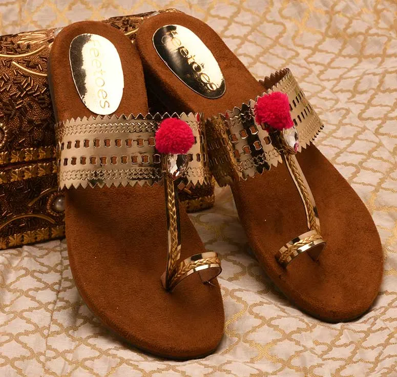 PomPom <span class="ad">Kolhapuris</span>