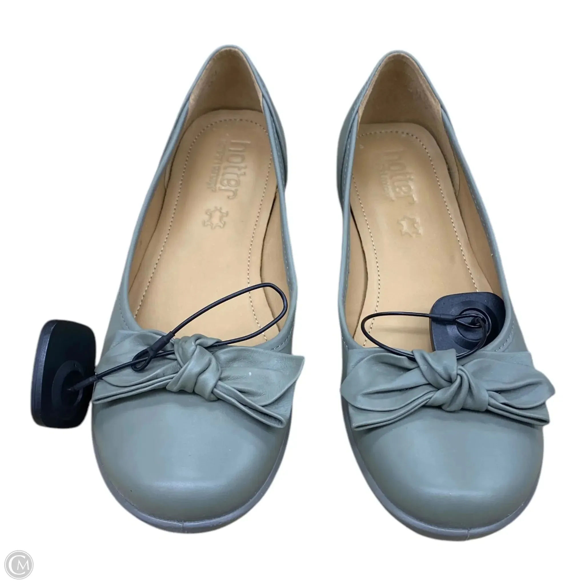 Shoes Flats By Hotter In Green, Size: 9