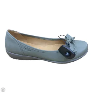 Shoes Flats By Hotter In Green, Size: 9