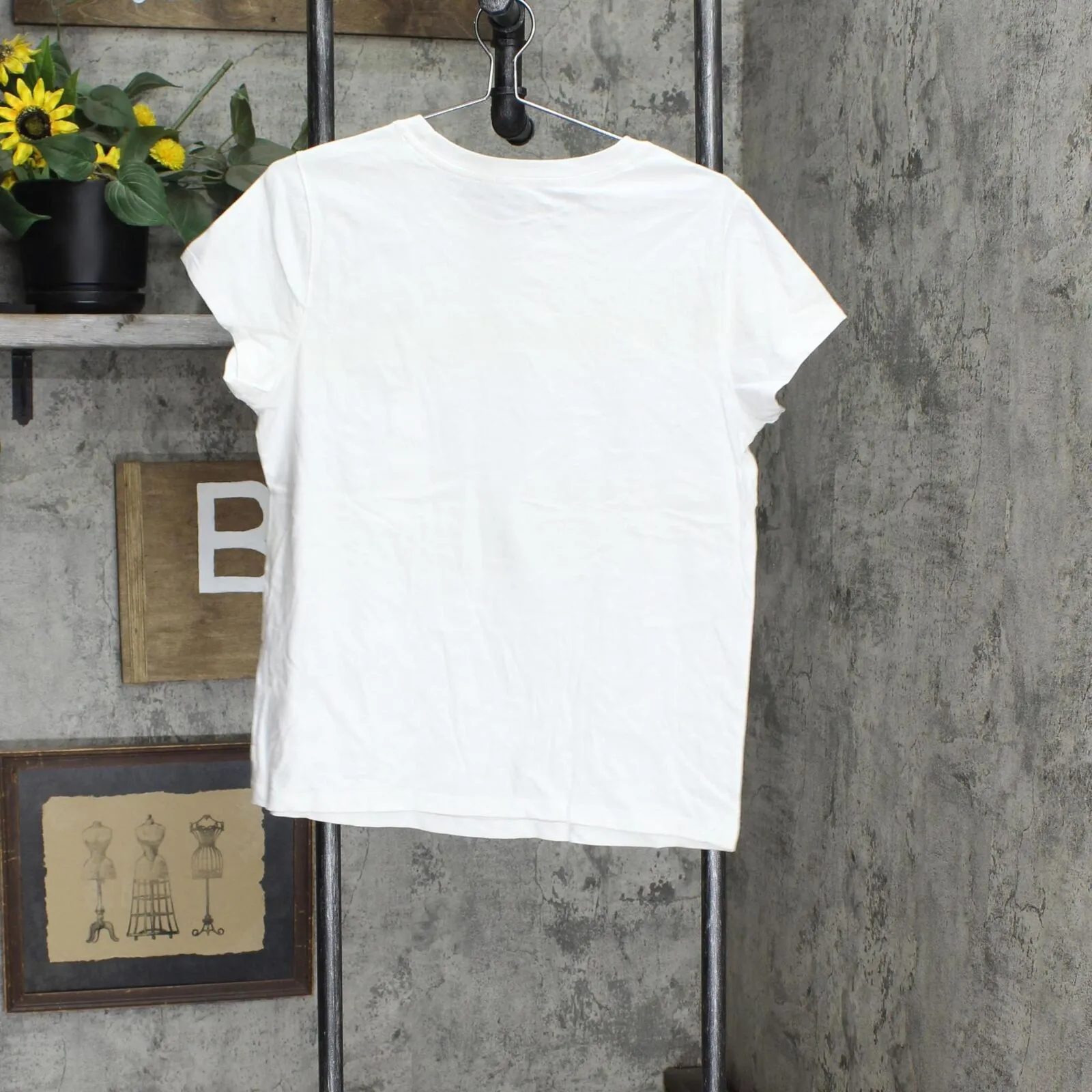 Universal Thread Women's Short Sleeve T-Shirt 78315247