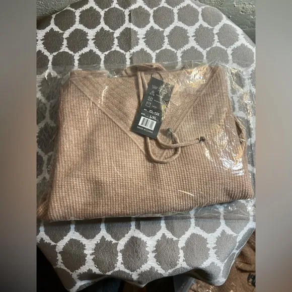 Women's Cashmere Oatmeal/Tan Textured Hoodie Sweater, 100% cashmere, cozy,warm